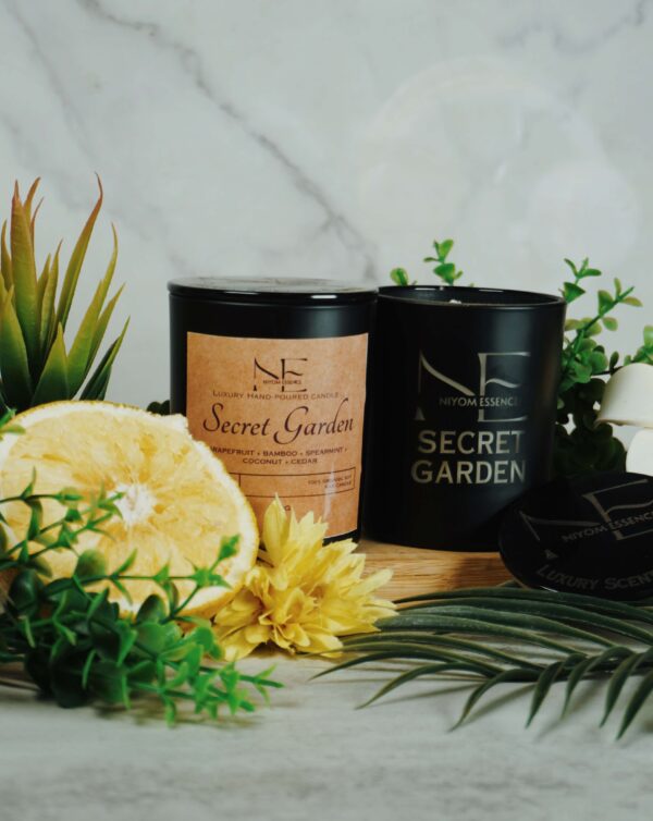 Secret Garden scented candle - Image 2